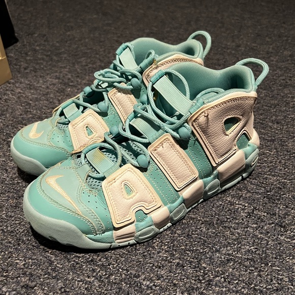 Nike Uptempos - Picture 1 of 3